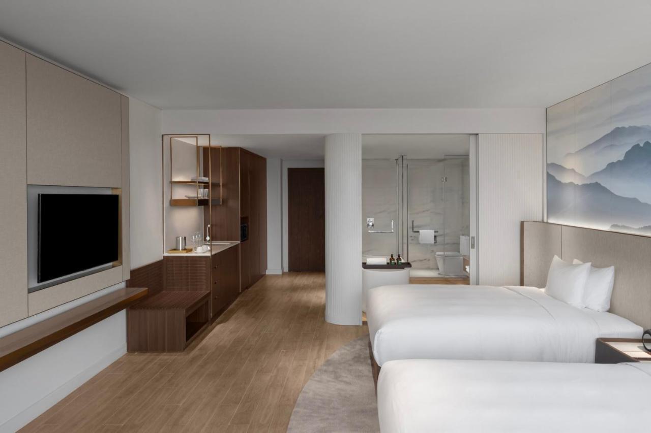 Crowne Plaza Vinh Yen City Centre By Ihg Extérieur photo