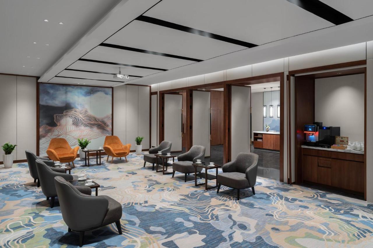 Crowne Plaza Vinh Yen City Centre By Ihg Extérieur photo
